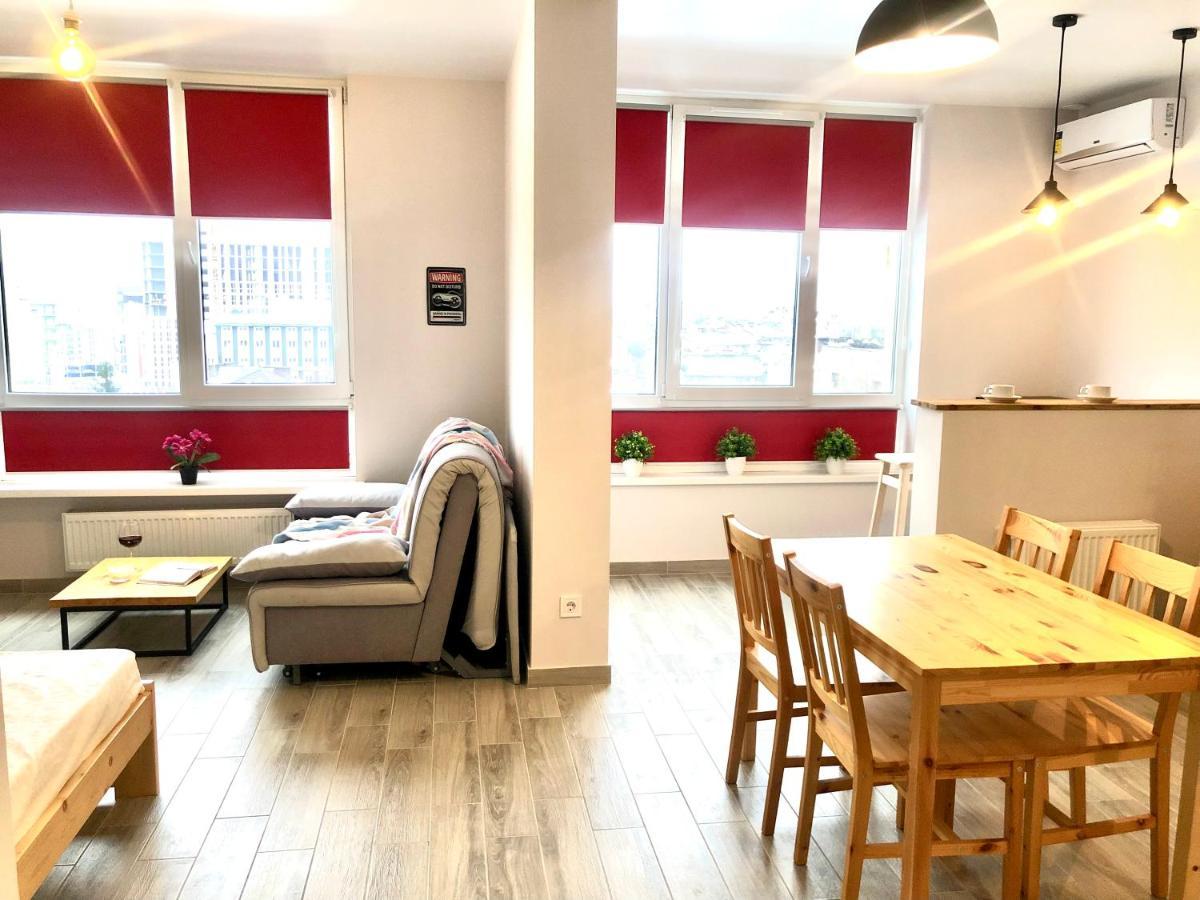 Osapart Beautiful Apartment In A Complex Semycvit Lviv Buitenkant foto