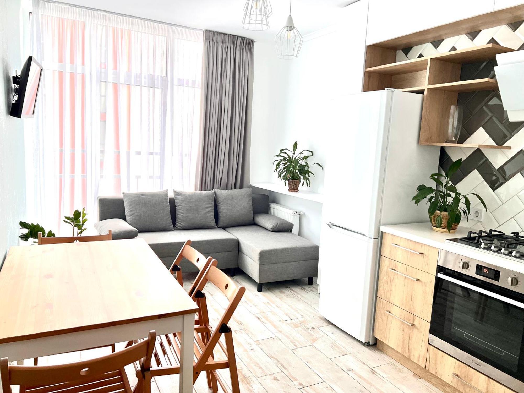 Osapart Beautiful Apartment In A Complex Semycvit Lviv Buitenkant foto
